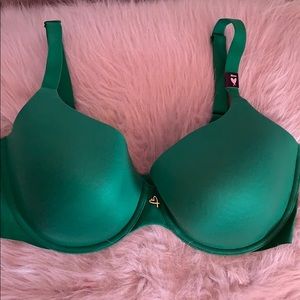 Victoria’s Secret lined semi demi bra